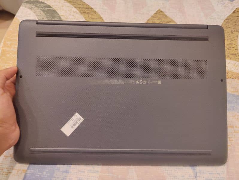 HP Laptop - firsthand, unused laptop 2