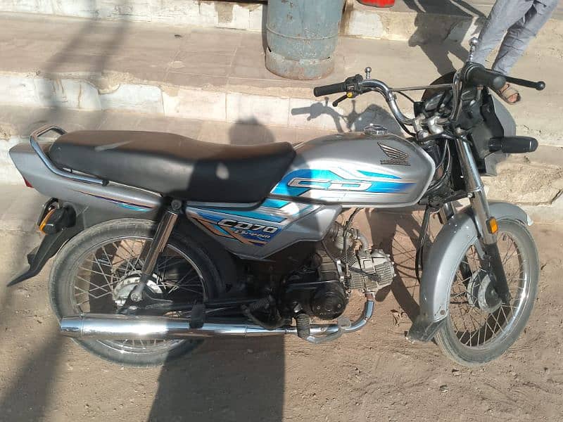 Honda CD 70 dream 2022 6