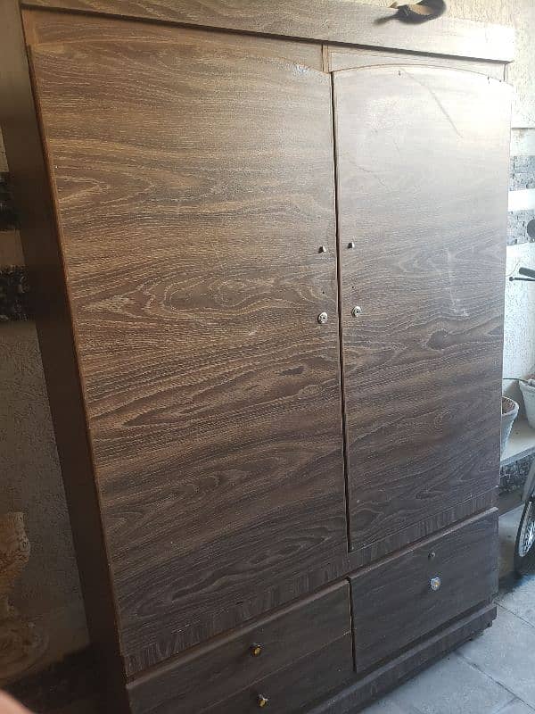 Cupboard for sale 7*5 2