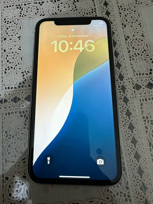 iphone 11 with Box Dual Sim PTA Approved physical+E-Sim 64GB 0