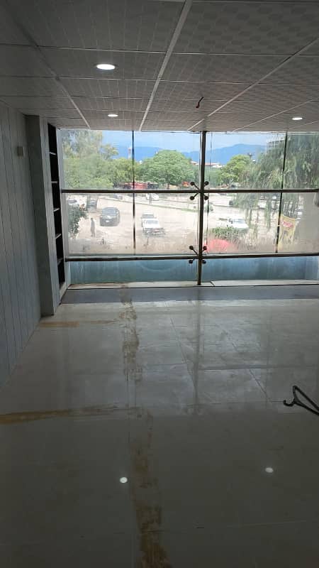 G10/1 1st floor office available for rent real piks 5