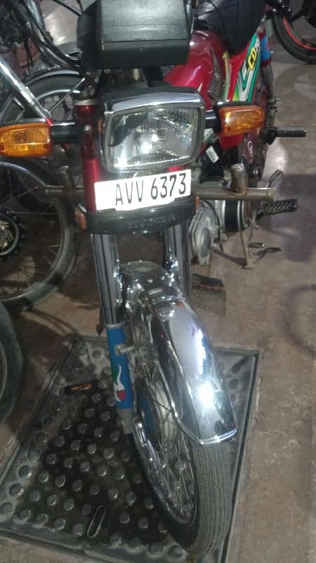 Honda CD 70 3