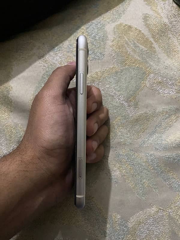 Iphone 11 128gb PTA Approved 2