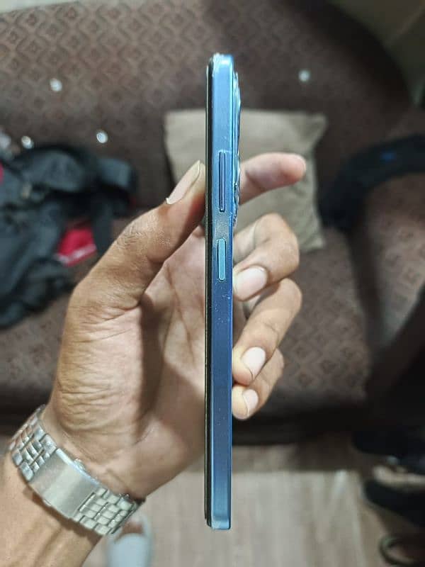 Infinix hot 40i 8+8 128. All ok 17