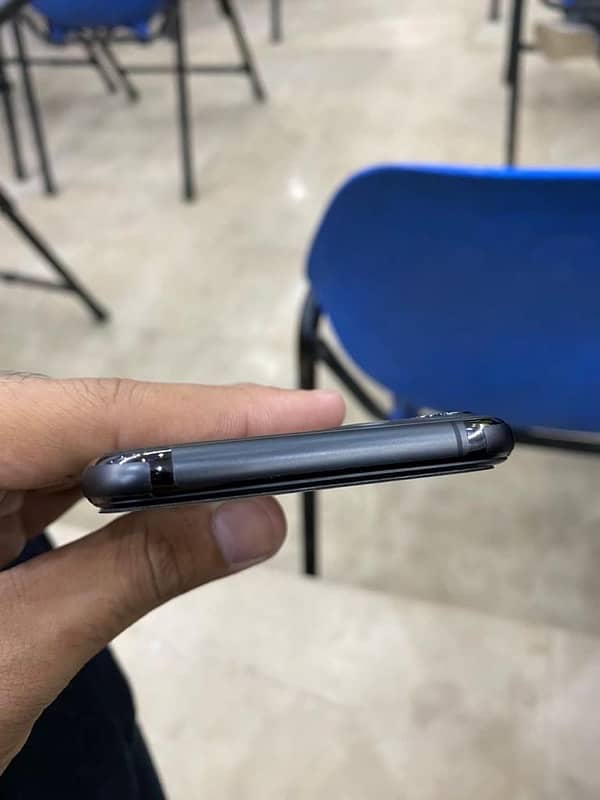 iphone 11pro 4