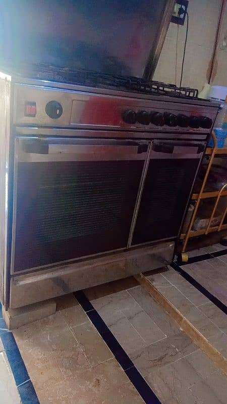 big size stove(chullah) with gas nd electric oven 0