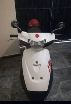 Suzuki scooty 50cc.        10/8 condition just Buy and Drive