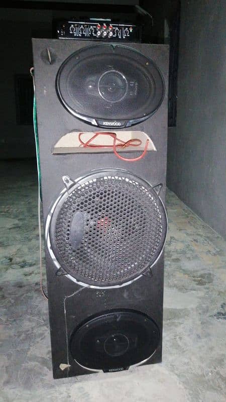 woofer amp and speakers 0