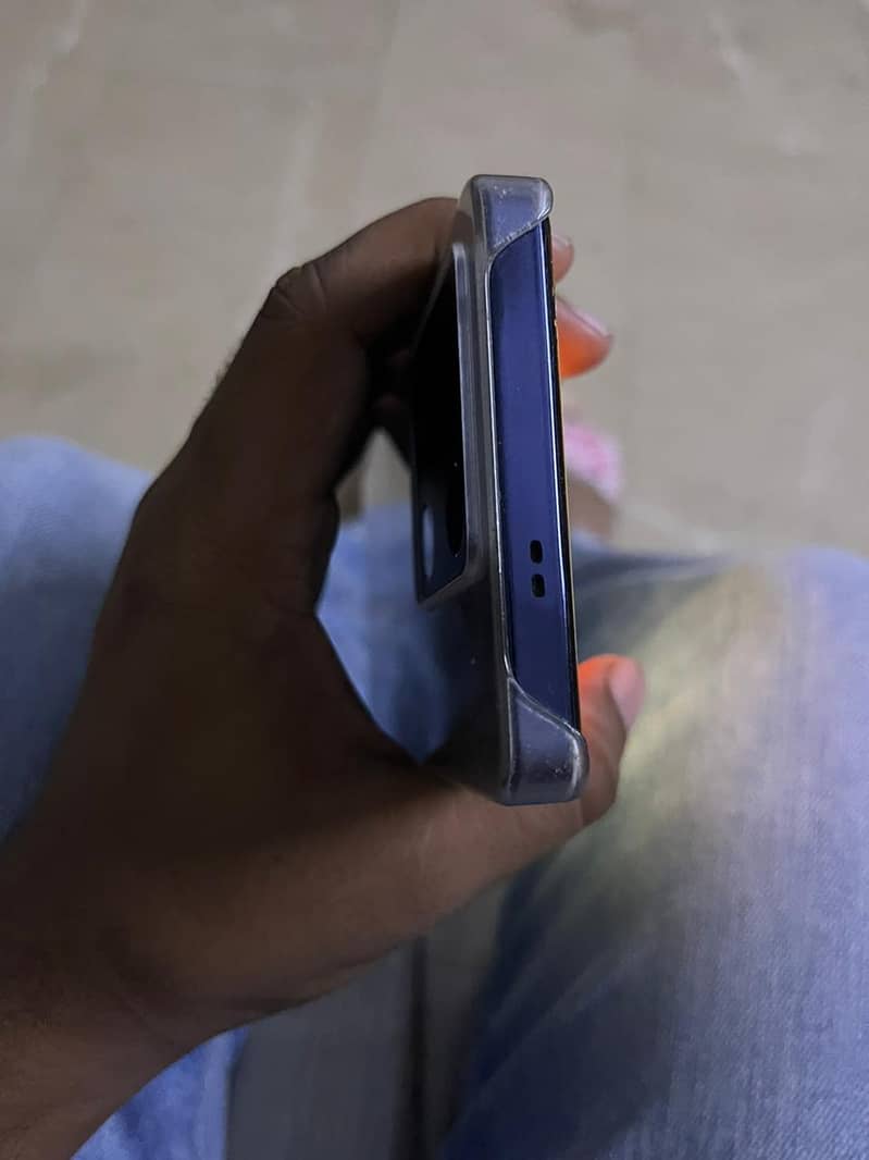 Selling my infinix note 30 pro 1