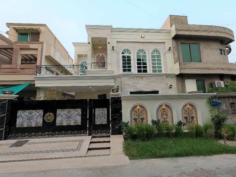 In Punjab Coop Housing - Block A 10 Marla House For Sale 1