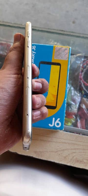 Samsung Galaxy j6 5