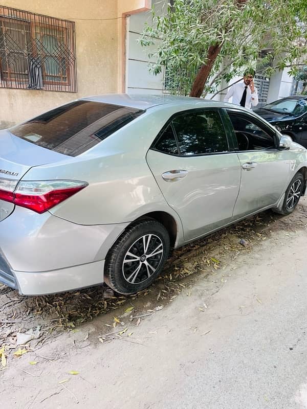 Toyota Corolla GLI 2015 1