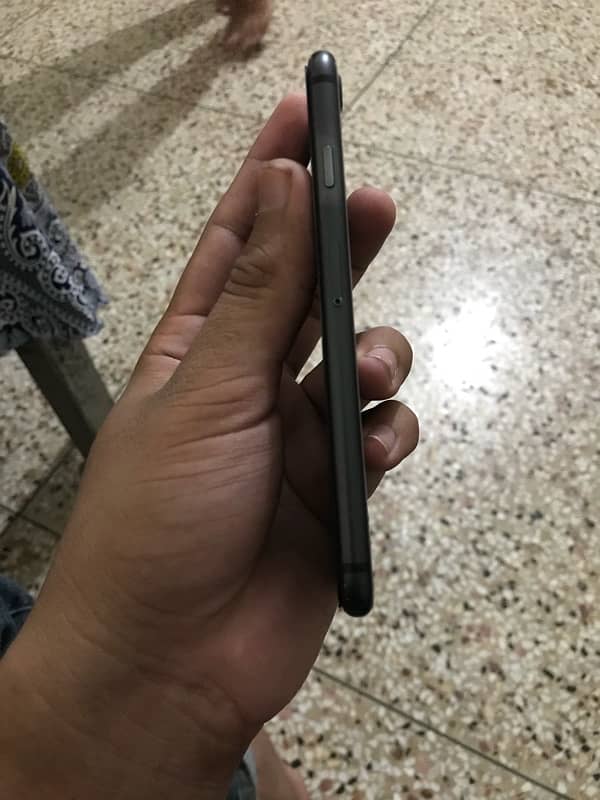 iPhone 8 64gb 3