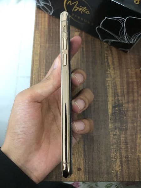 iphone XS 64gb 5