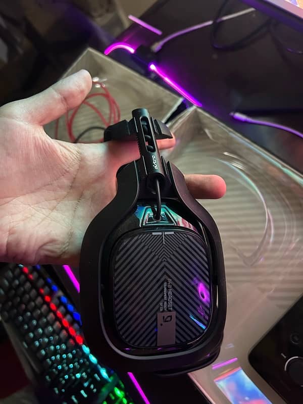 Astro A40 with TR Amp Logitech 1