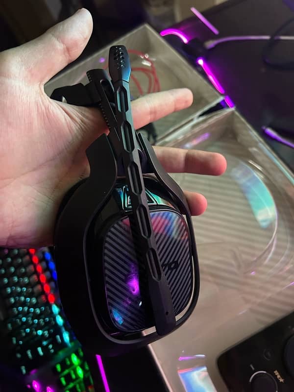 Astro A40 with TR Amp Logitech 4