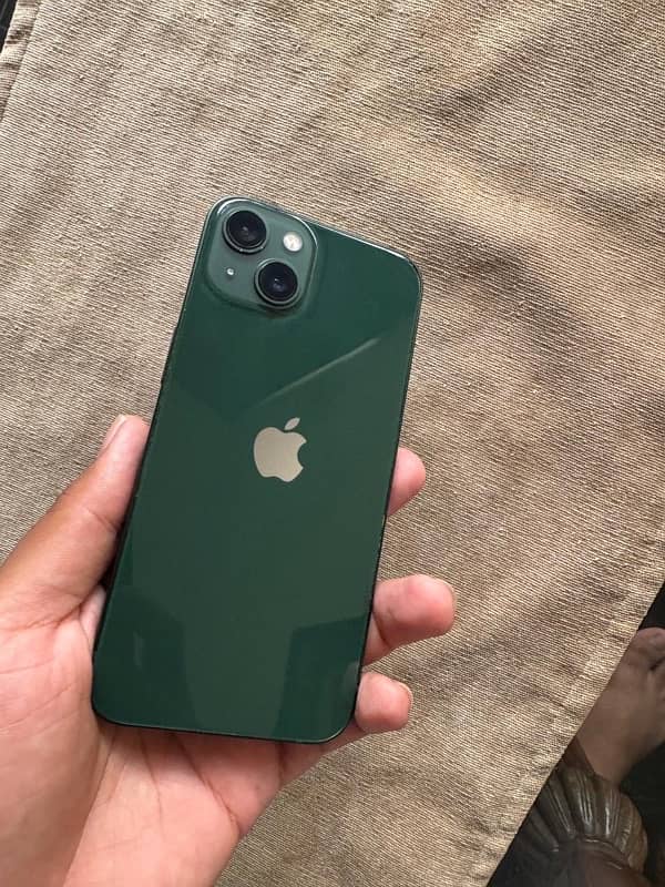 iPhone 13 128 midnight green 1