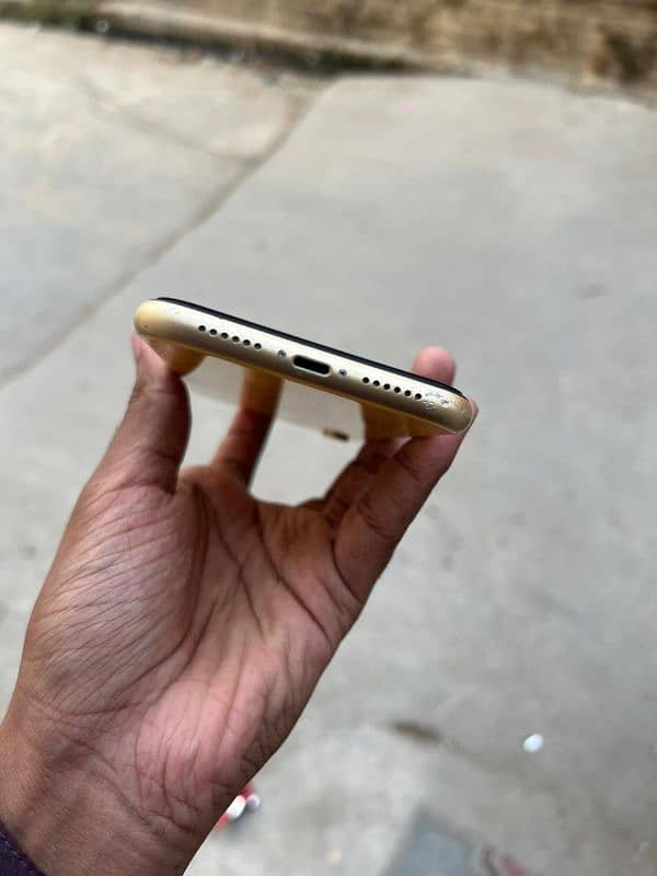 iphone xr 3