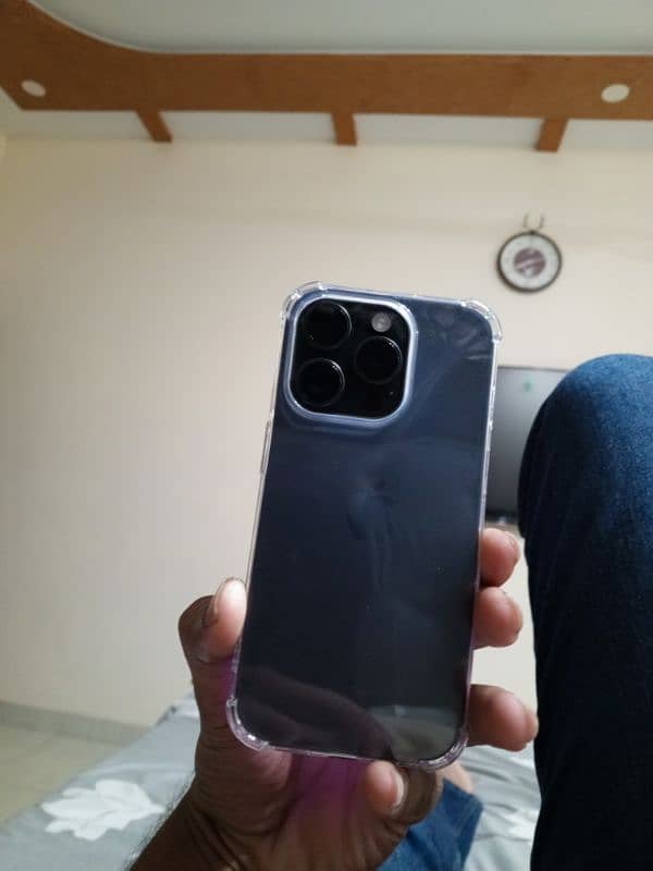 i phone 15 pro  black titanium 256 Gb jv non pta 0