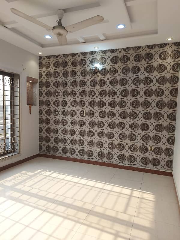 10 MARLA HOUSE AVAILABLE FOR RENT Phase 2 A Block Citi Housing Gujranwala 2