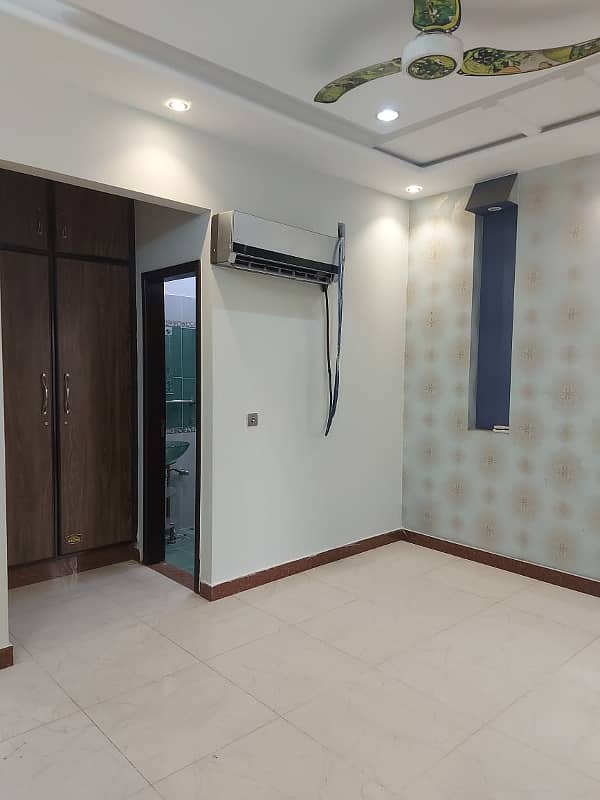 10 MARLA HOUSE AVAILABLE FOR RENT Phase 2 A Block Citi Housing Gujranwala 6