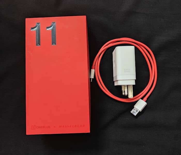 Oneplus 11 brand new 10/10 official PTA approve complete with box 3