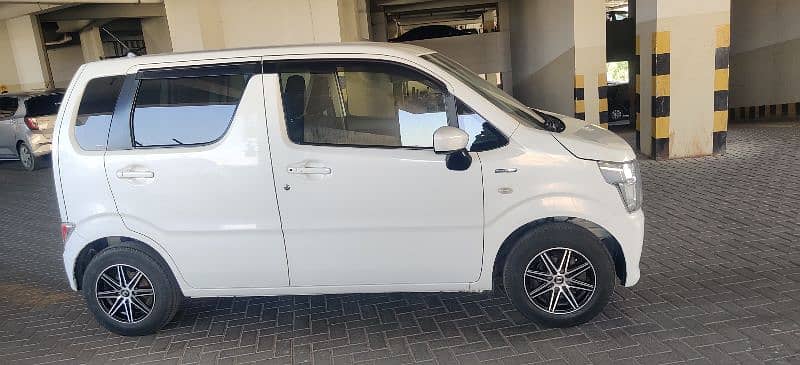 Suzuki Wagon R 2017 4