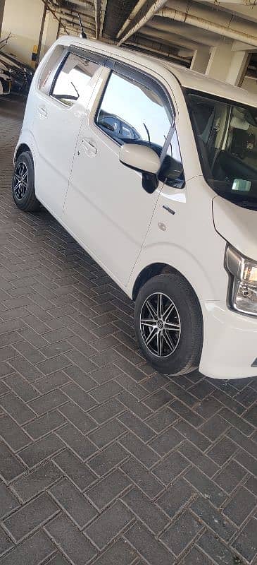 Suzuki Wagon R 2017 5