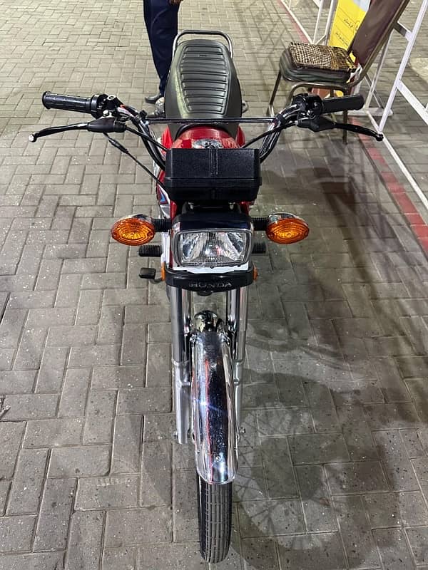 HONDA 125 mint condition 4