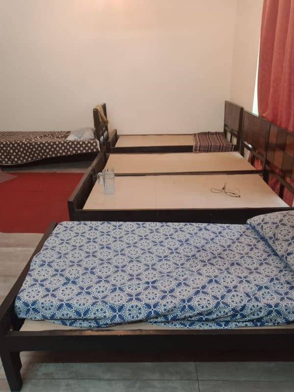 Al Noor Islamic Girls Hostel I-9/1 Markaz Islamabad 7