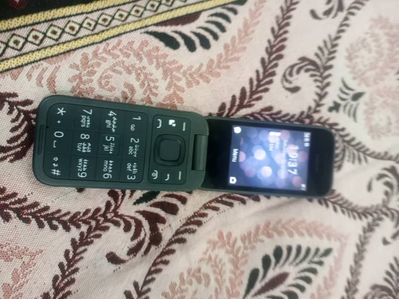 Nokia 2660 flip 1