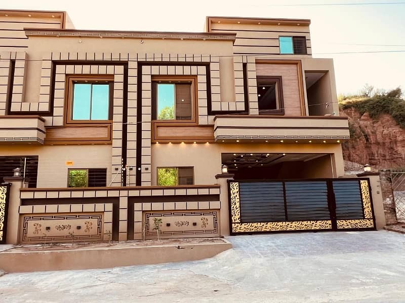 10 Marla Double Storey Double Unit Brand New House Available For Sale. 1