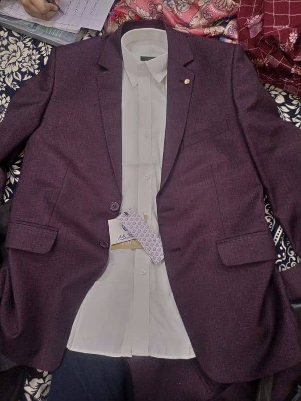 pent Coat 3 piece purple decent coulour 10by10 2