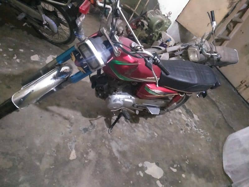 Honda 125 2013 sahiwal number 6