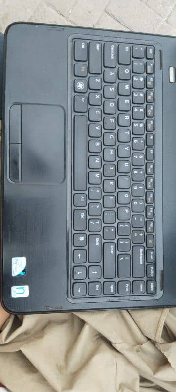 Dell laptop 10/10 condition Ha 1