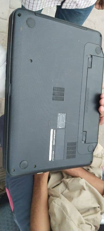 Dell laptop 10/10 condition Ha 4