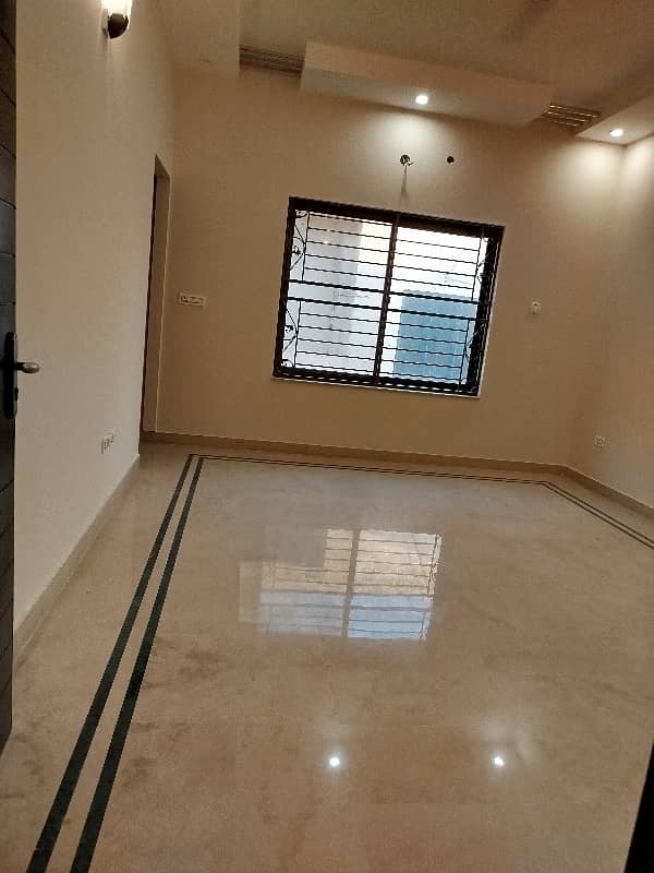 1 Kanal Upper Portion In Model Town For Rent 4