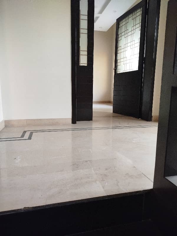 1 Kanal Upper Portion In Model Town For Rent 9