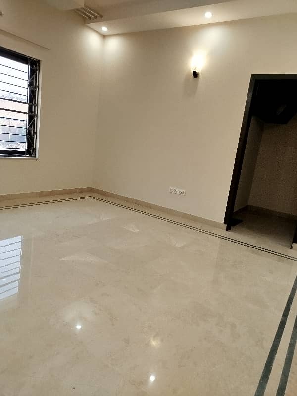 1 Kanal Upper Portion In Model Town For Rent 17