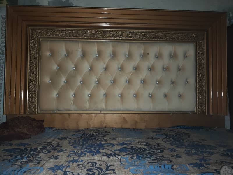 80000 Bedset in almost new condition . . . 3