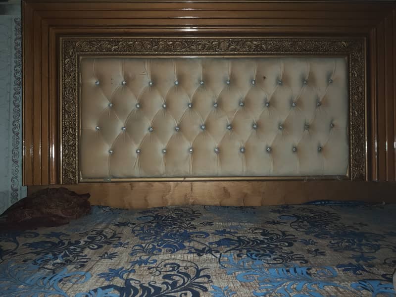 80000 Bedset in almost new condition . . . 4