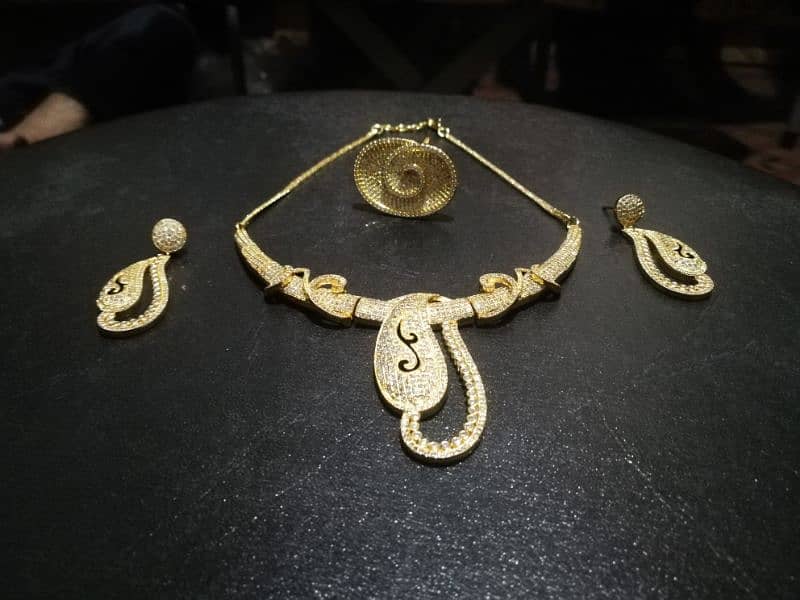 Jewellery set 1 carat gold. 0