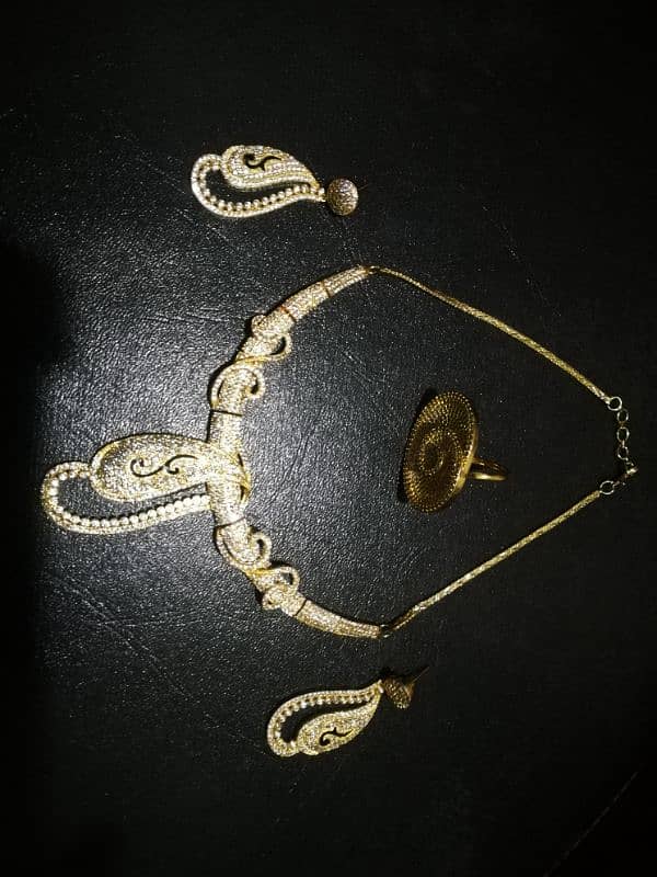 Jewellery set 1 carat gold. 1