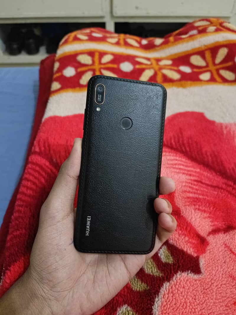 Huawei y6p 4