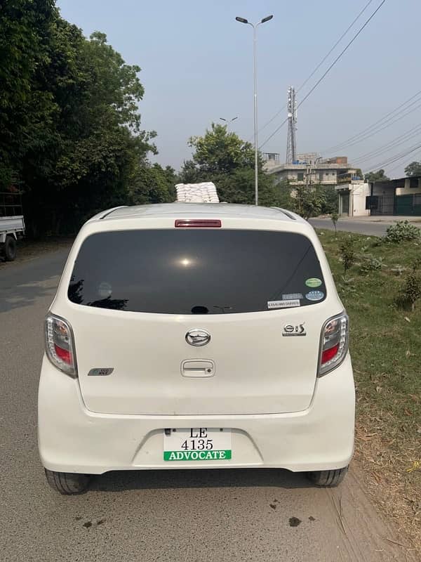 Daihatsu Mira 2013 1