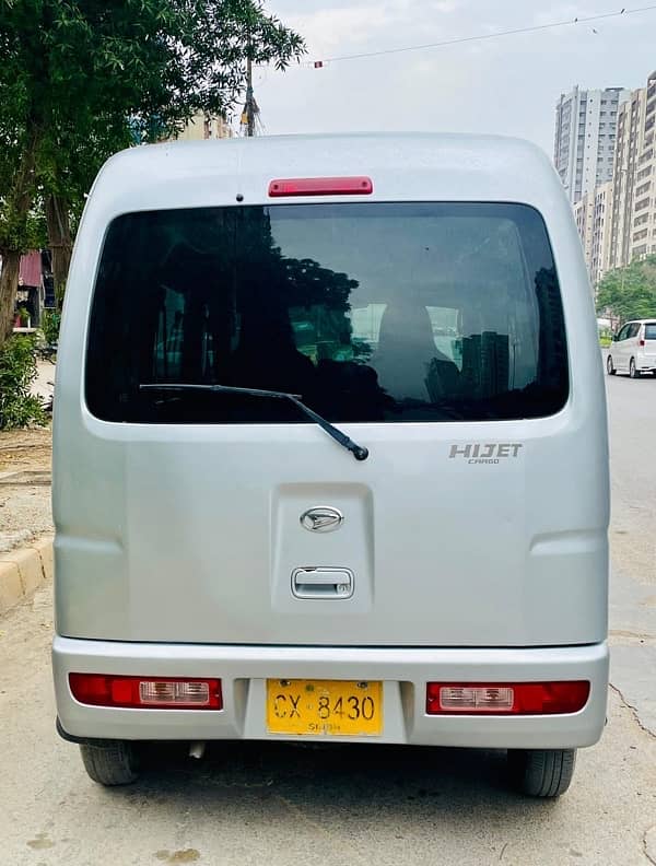 Daihatsu Hijet 2014 , 2017 register 1