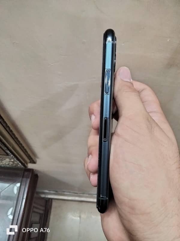 iphone 11 Pro 256Gb Factory Unlock 7