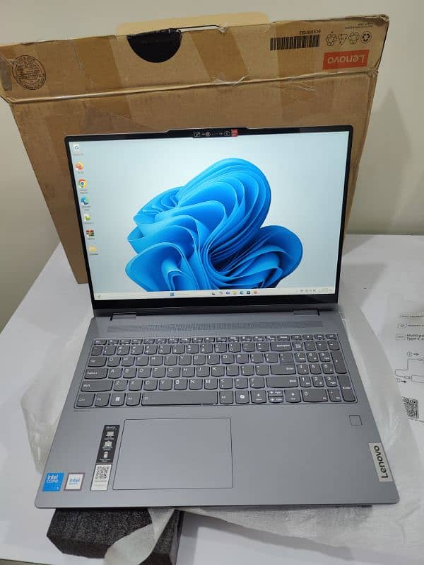 Lenovo ideapad 5i 2 in 1 x360 0