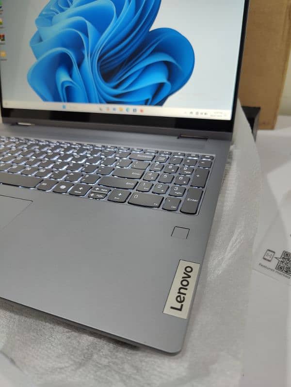 Lenovo ideapad 5i 2 in 1 x360 2