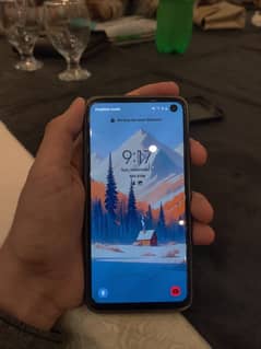 Samsung Galaxy S10e  URGENT SALE